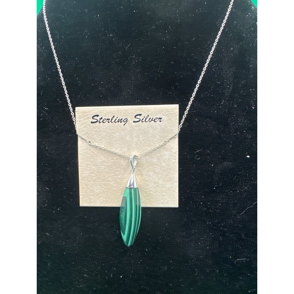 Sterling Silver Necklace With Green & Black Pendant Made In Thailand